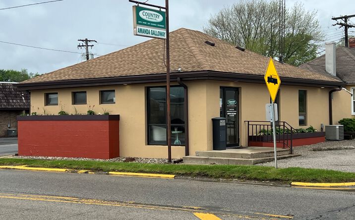 Pictures of Office property located at 120 S Main St, Georgetown, IL 61846 for sales - image #1
