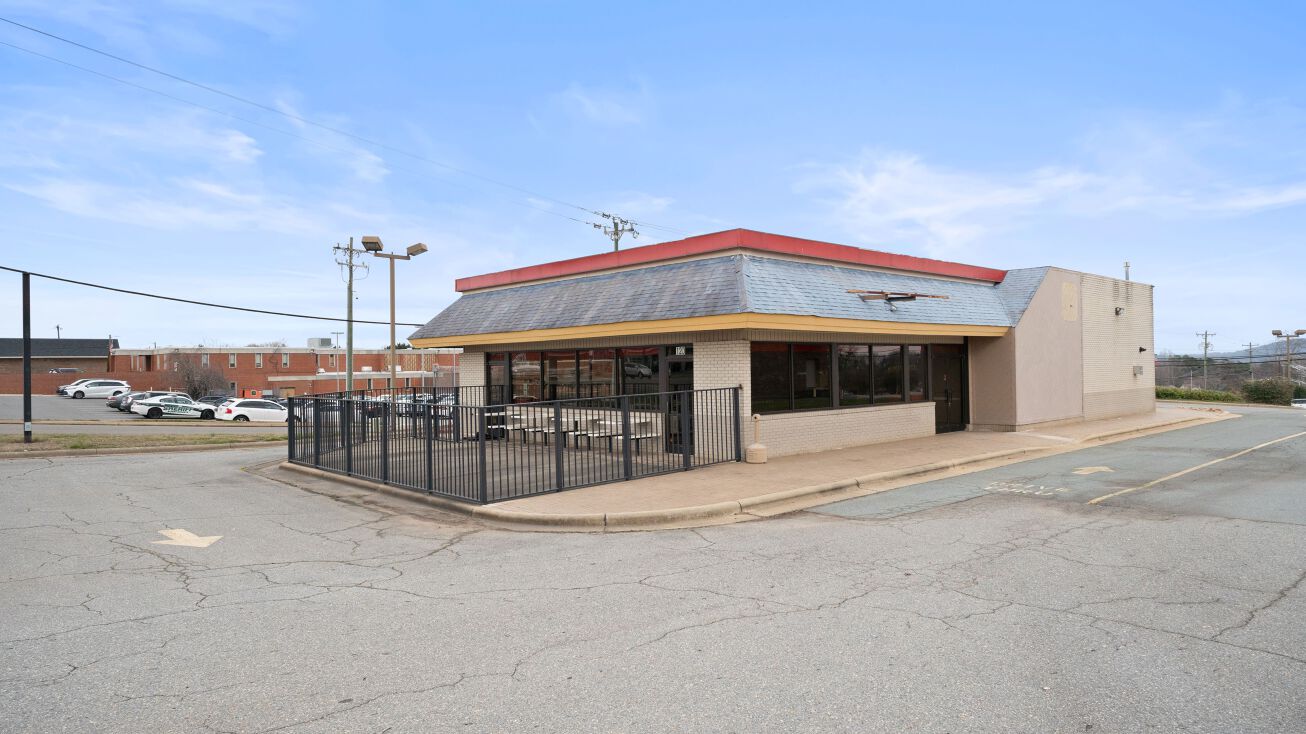 Pictures of Retail property located at 120 E Kapp St, Dobson, NC 27017 for sales - image #1
