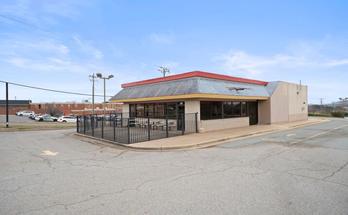Pictures of Retail property located at 120 E Kapp St, Dobson, NC 27017 for sales - image #1