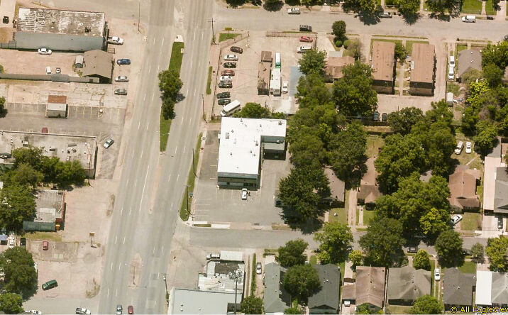 Pictures of Mixed Use, Office, Retail property located at 2406 Emmett St, Dallas, TX 75211 for sales - image #1