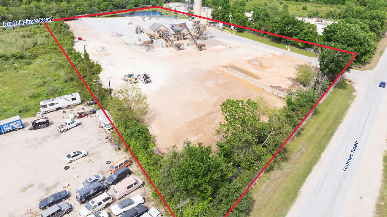 225 Holmes Rd, Houston, TX 77045