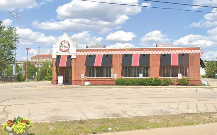 Pictures of Retail property located at 5216 Glenway Ave, Cincinnati, OH 45238 for sales - image #1