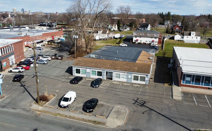 Pictures of Retail property located at 351 Walnut St Ext, Agawam, MA 01001 for sales - image #1