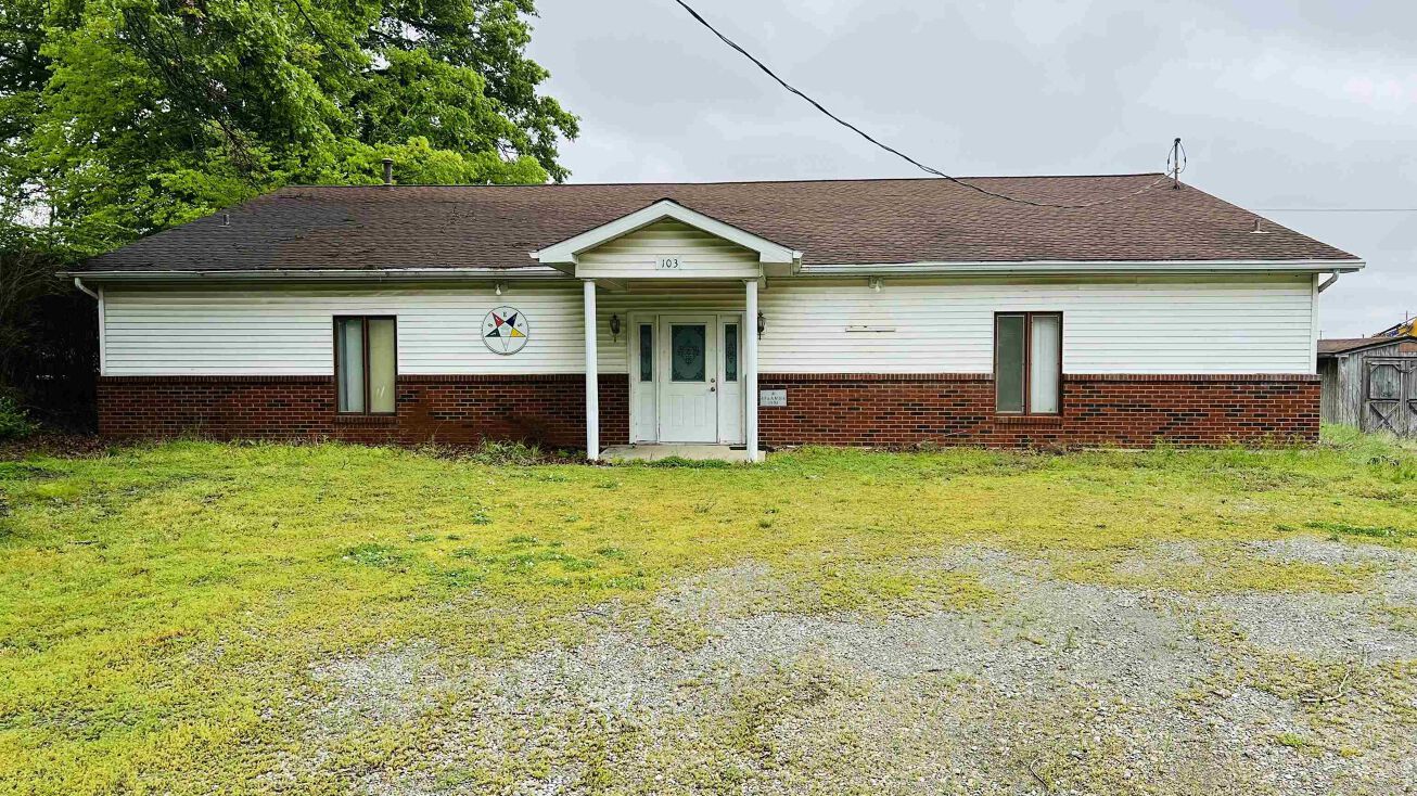 103 W NORTH Street, Ridgway, IL 62979