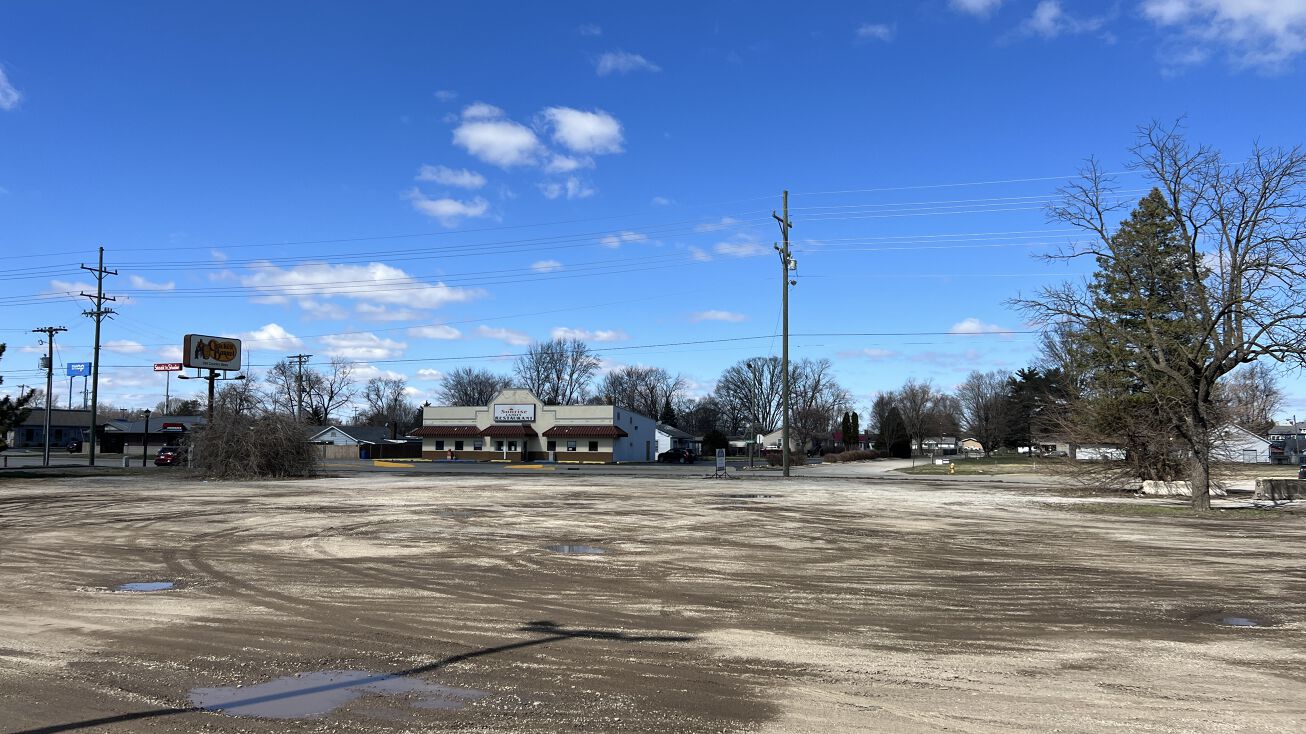 435 E Margaret Ave, Terre Haute, IN 47802