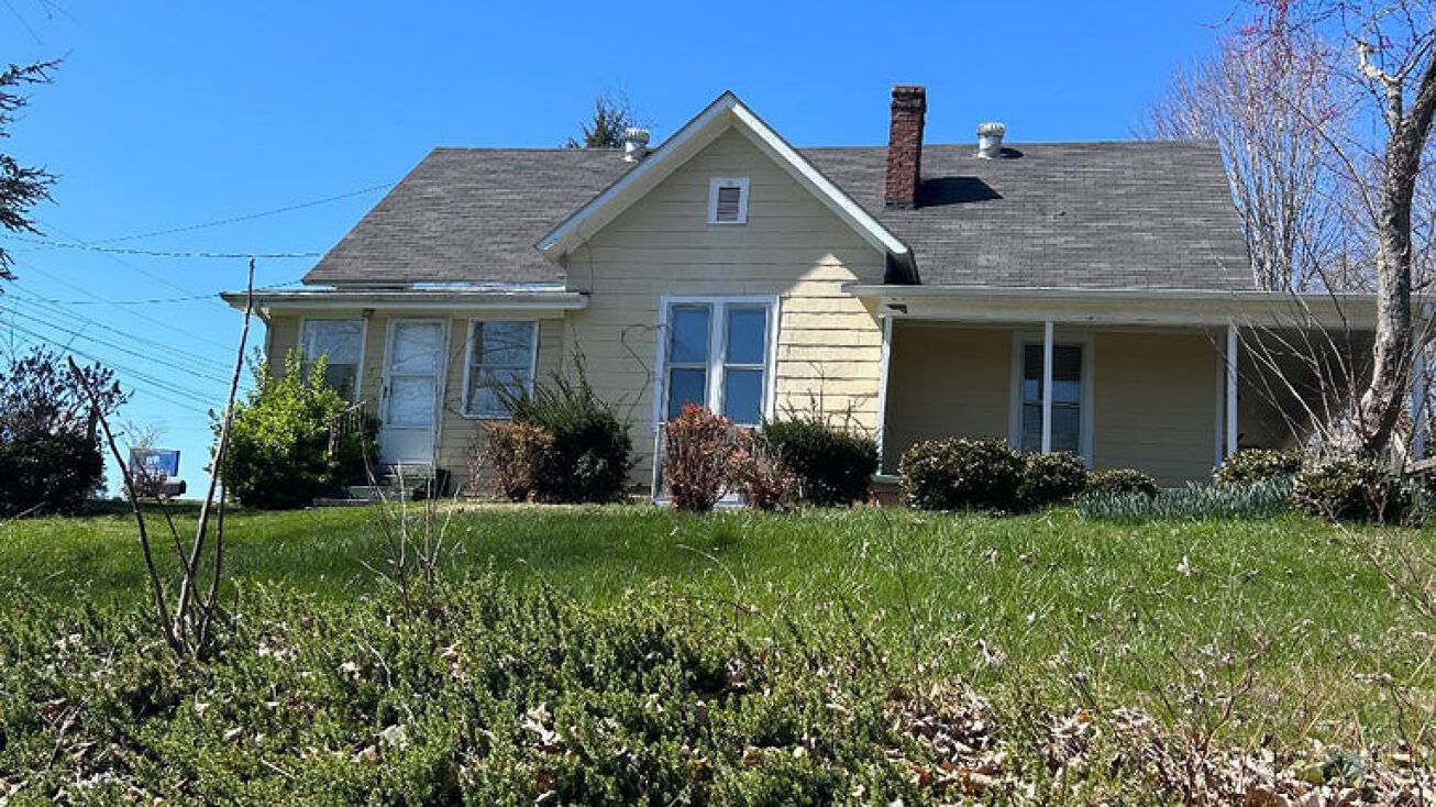 131 Westmoreland St, Harrogate, TN 37752