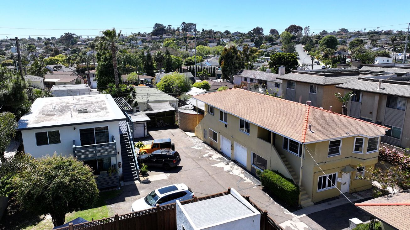 3747 Udall St, San Diego, CA 92107