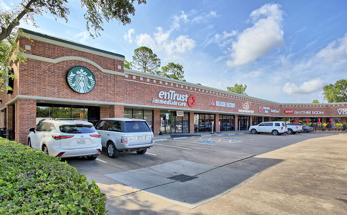 image of property at 5535 MEMORIAL DR Houston TX 77007-8021
