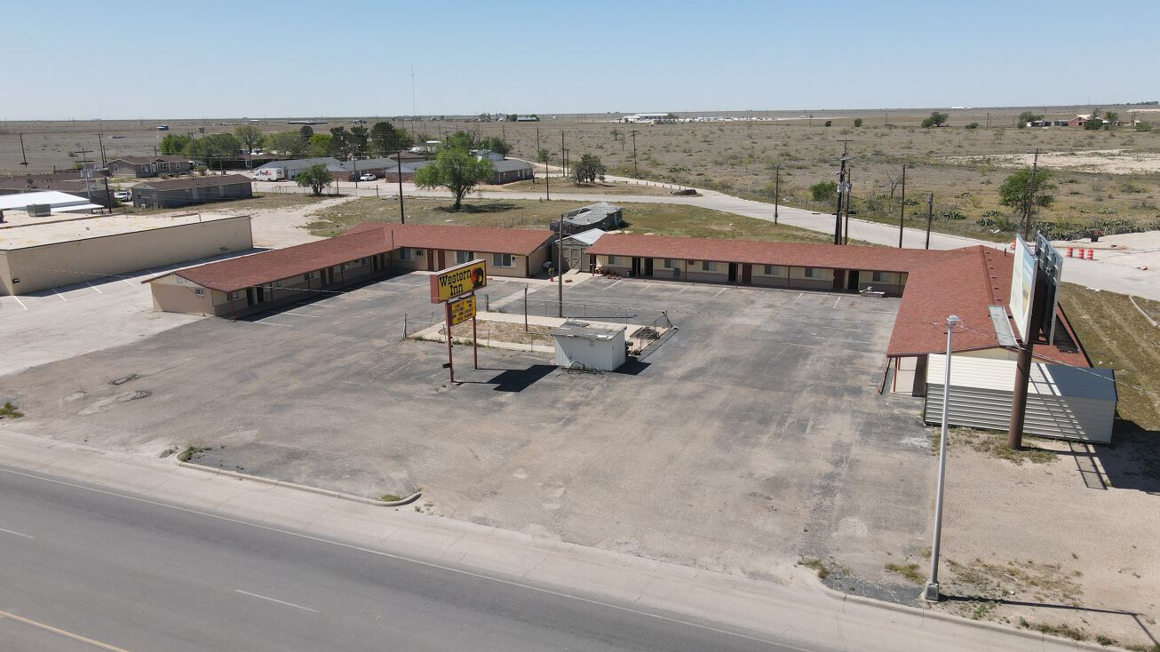 2212 Main St, Lovington, NM 88260 | Crexi.com