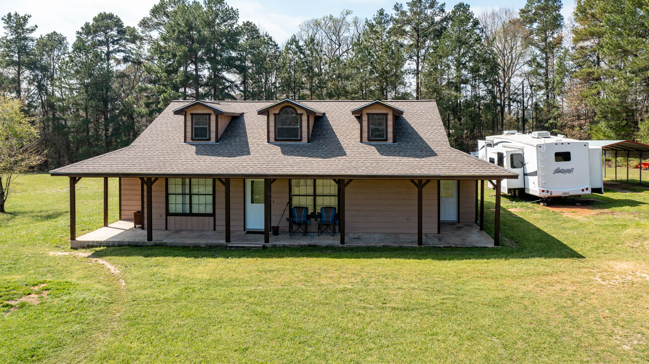 752 FM 2665, Goodrich, TX 77335