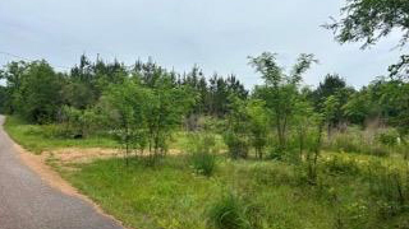 64 Nunnery Road, Smithdale, MS 39664