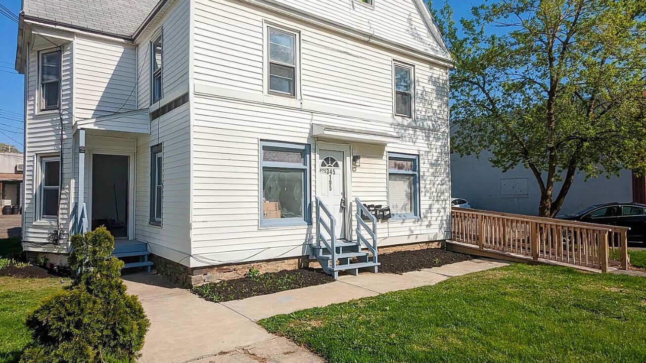 105 Madison Ave, Endicott, NY 13760