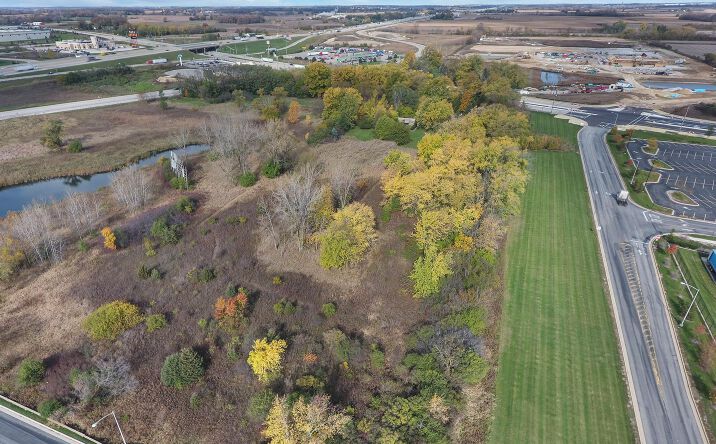 Pictures of Land property located at 11515 Burlington Rd, Kenosha, WI 53142 for sales - image #1