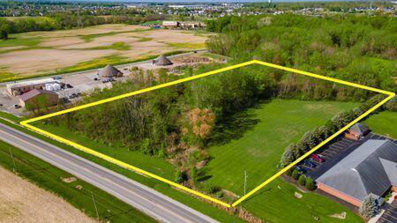 8100 Hazelton Etna Road SW, Pataskala, OH 43062