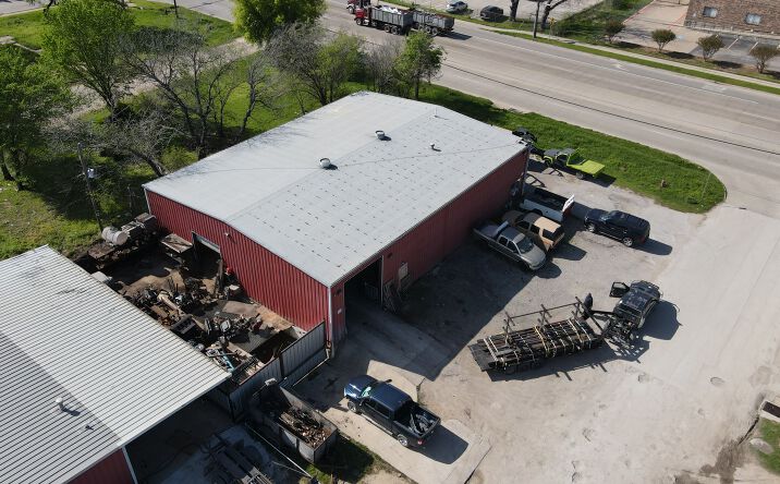 Pictures of Industrial property located at 624 W. Kennedale Pkwy., Kennedale, TX 76060 for sales - image #1