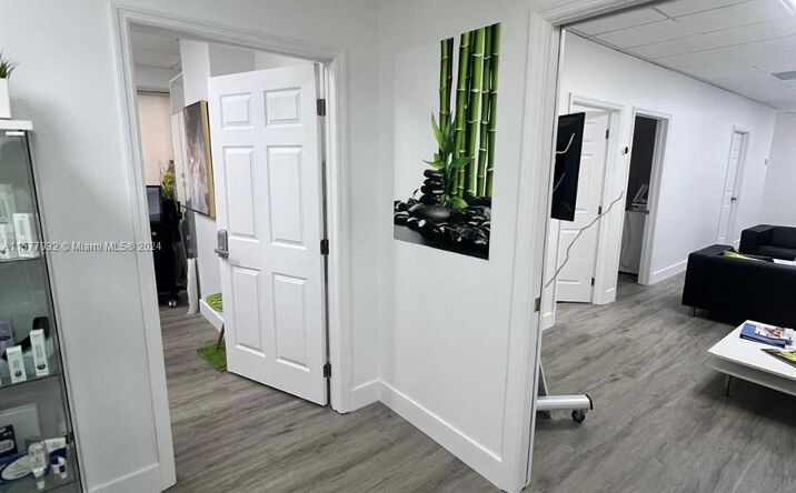 Pictures of Retail property located at $$$, Hollywood, FL 33020 for sales - image #1