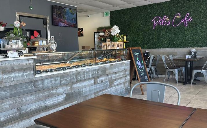 Pictures of Retail property located at 3192 W HALLANDALE BEACH BLVD HALLANDALE, Hallandale Beach, FL 33009 for sales - image #1