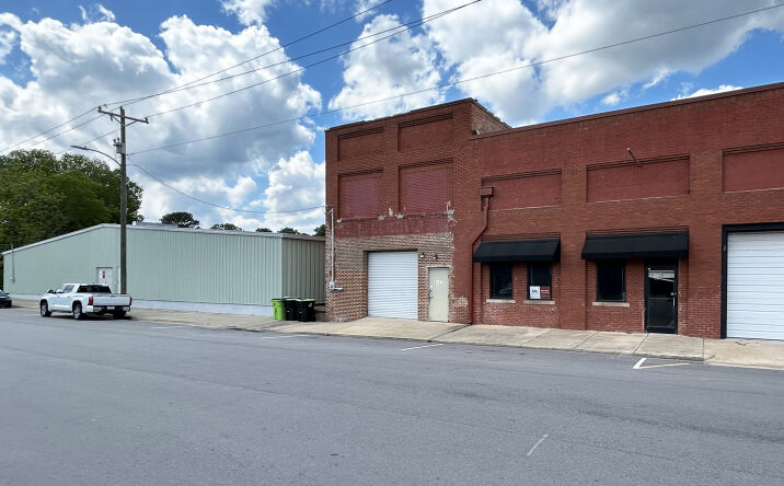 Pictures of Retail property located at 124 W Vance St, Zebulon, NC 27597 for sales - image #1