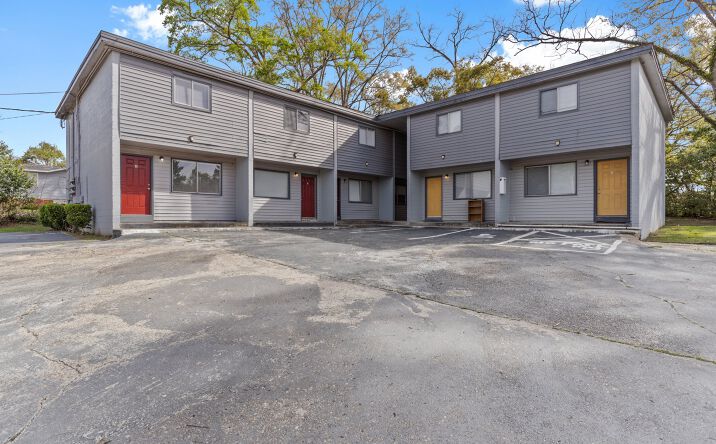 Pictures of Multifamily property located at 1305 Clay St, Tallahassee, FL 32304 for sales - image #1