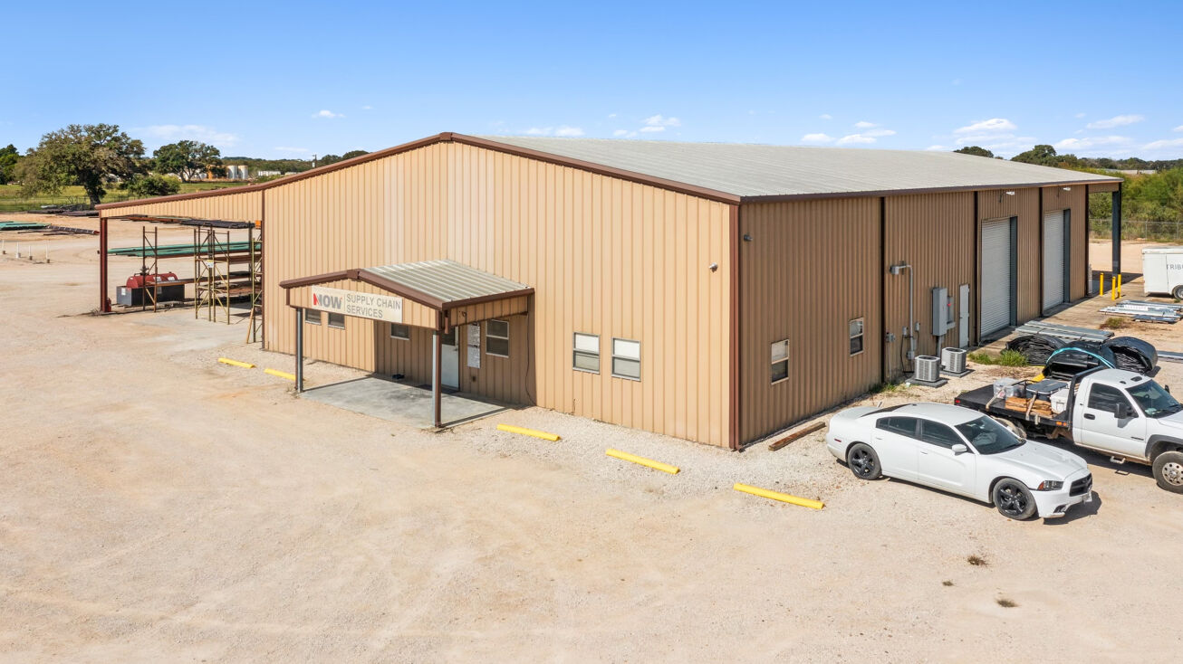 718 US Hwy 183 South, Cuero, TX 77954 | Crexi.com