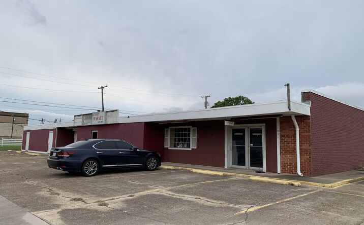 Pictures of Retail property located at 1031 9th St N, Texas City, TX 77590 for sales - image #1