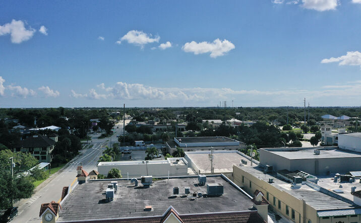 Pictures of Mixed Use, Office property located at 2045 14th Ave, Vero Beach, FL 32960 for sales - image #1