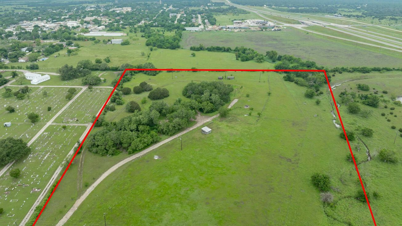 309 South St, Florence, TX 76527