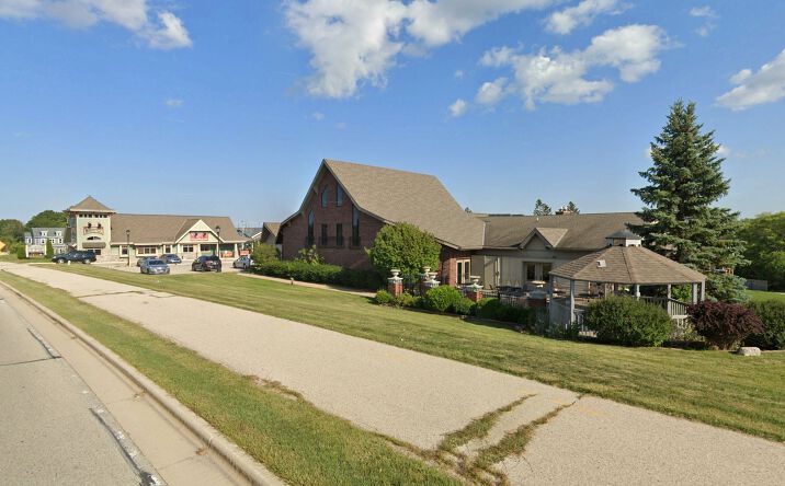 Pictures of Retail property located at S68W14891 Janesville Rd, Muskego, WI 53150 for sales - image #1