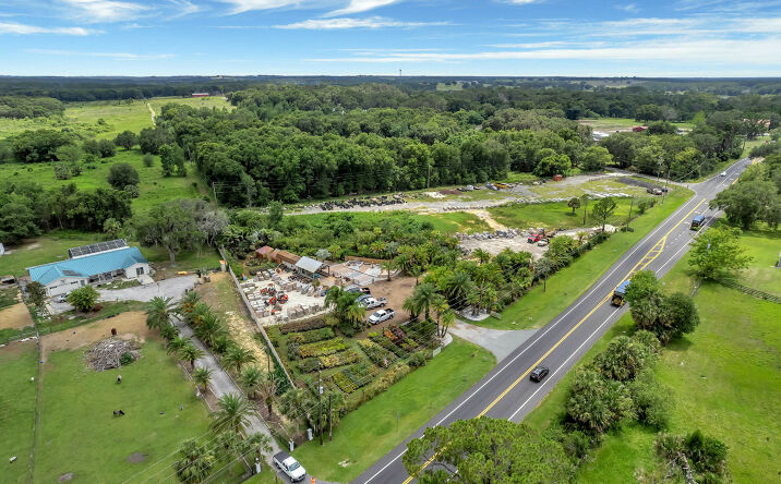 Pictures of Retail property located at 8440 County Road 48, Yalaha, FL 34797 for sales - image #1