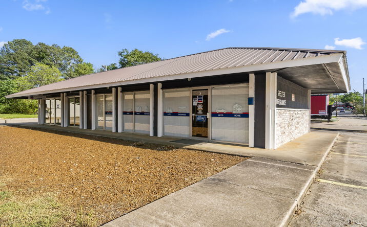 Pictures of Office property located at 711 S Mt Olive St, Siloam Springs, AR 72761 for sales - image #1