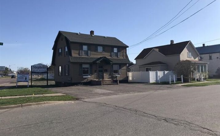 Pictures of Office property located at 212 E Margaret St, Iron Mountain, MI 49801 for sales - image #1