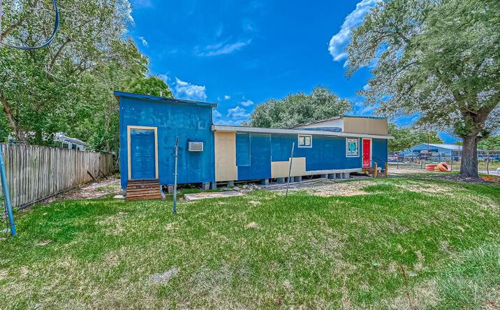 5724 Cavalcade St, Houston, TX 77026 | Crexi.com