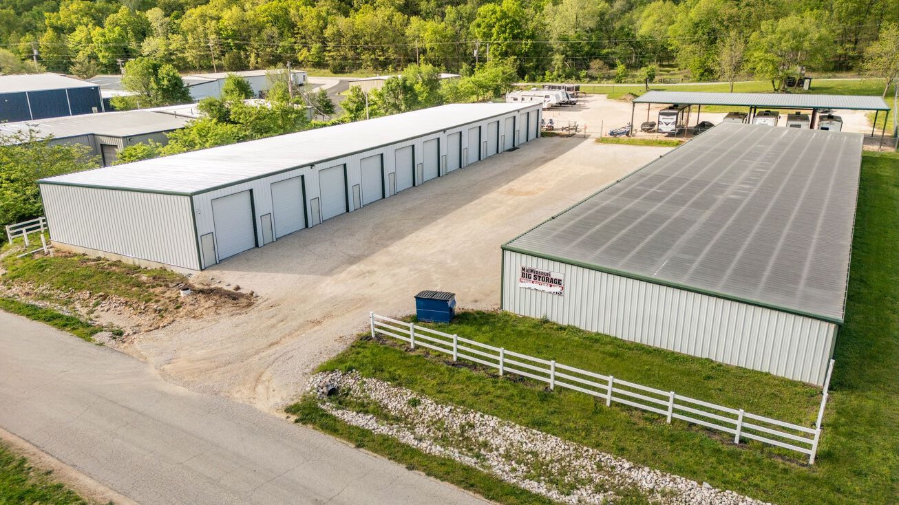 Pictures of Self Storage property located at 311 Lower Business Park Rd, Linn Creek, MO 65052 for sales - image #1