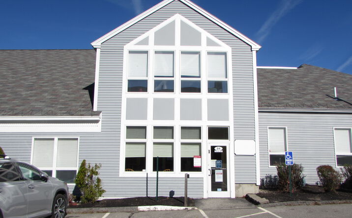 Pictures of Office property located at 24 W Cole Rd, Biddeford, ME 04005 for comps - image #1