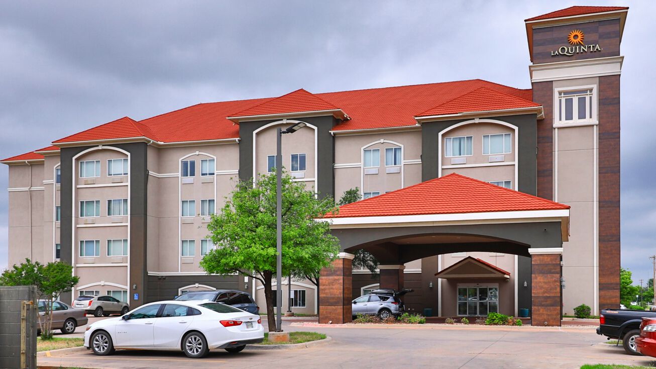 3018 Catclaw Dr, Abilene, TX 79606