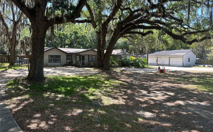 Pictures of Mixed Use property located at 608 N 14th Street, Fernandina Beach, FL 32034 for sales - image #1