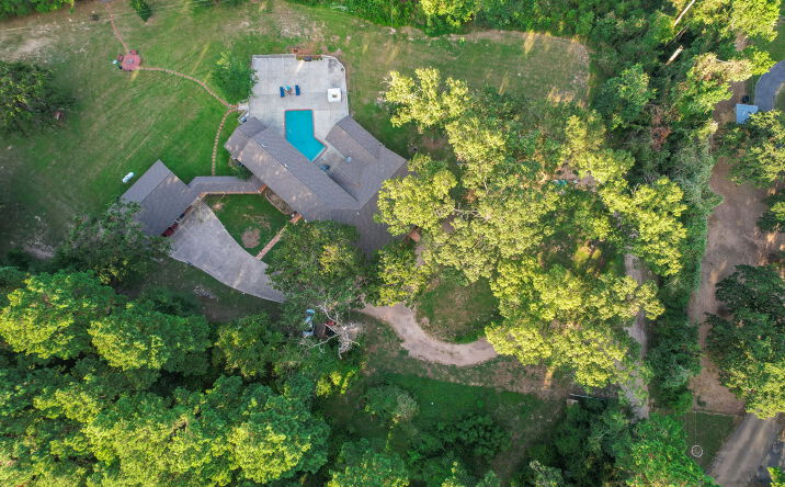 Pictures of Industrial, Land, Mixed Use, Mobile Home Park, Multifamily property located at 8406 Matthews Ln, Magnolia, TX 77354 for sales - image #1