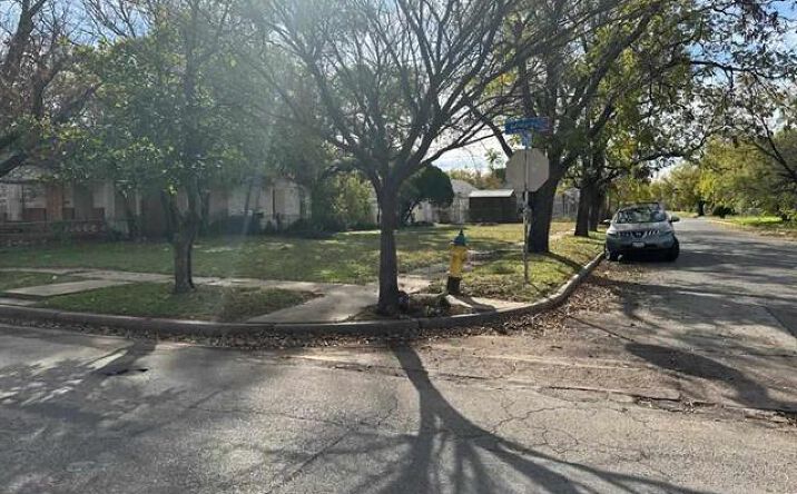 Pictures of Land property located at 701 Juarez St, Wichita Falls, TX 76301 for sales - image #1