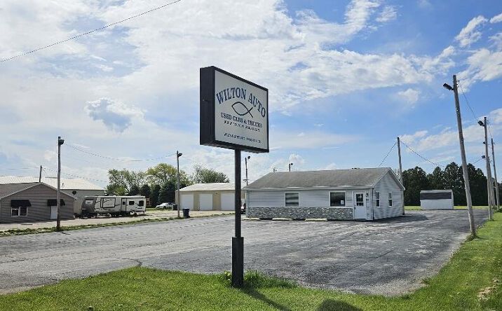 1010 W 5th St, Wilton, IA 52778 | Crexi.com