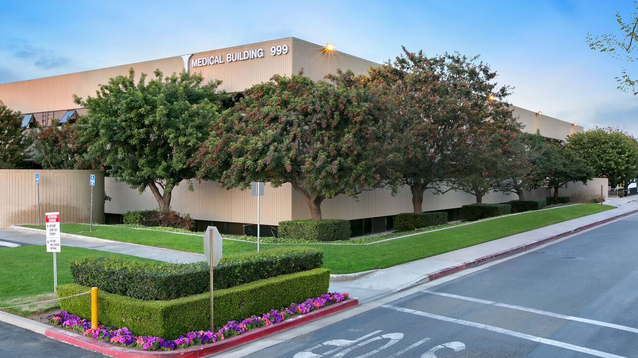 999 N Tustin Ave, Santa Ana, CA 92705