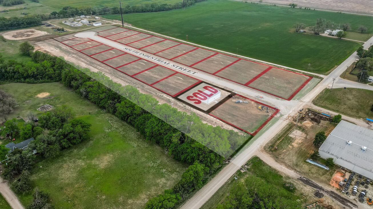 410 Industrial Park Rd, Buhler, KS 67522