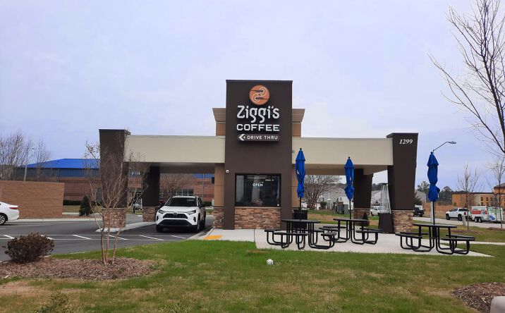 Pictures of Retail property located at 19731 E Parker Square Dr, Parker, CO 80134 for sales - image #1