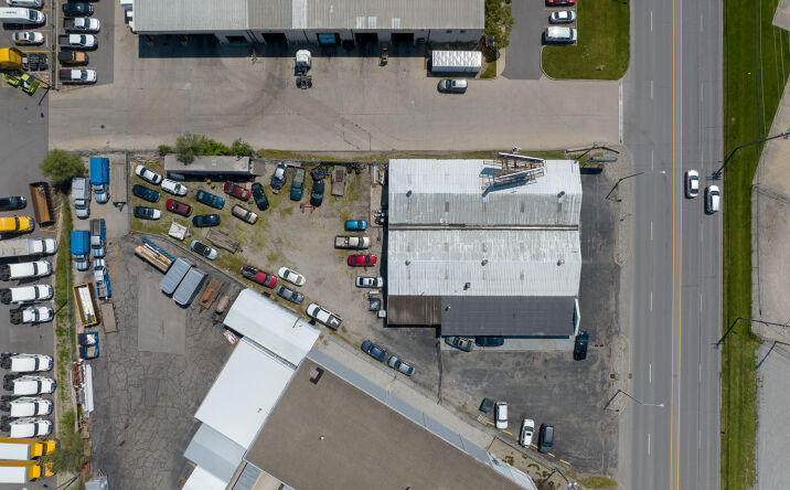 Pictures of Industrial, Mixed Use, Retail property located at 3626 Lima Rd, Fort Wayne, IN 46805 for sales - image #1