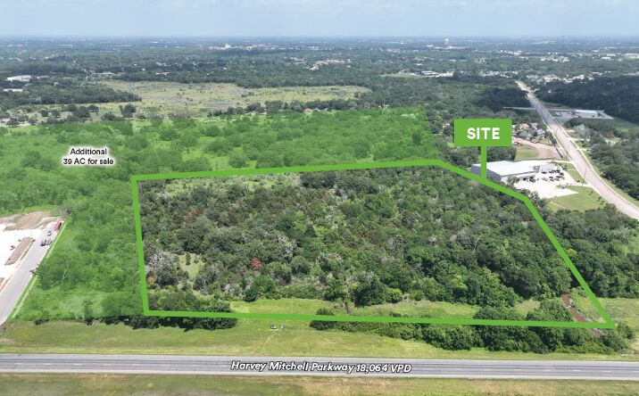 Pictures of Land property located at 1470 N Harvey Mitchell Pkwy, Bryan, TX 77807 for sales - image #1
