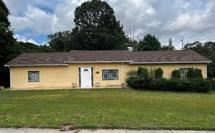 Pictures of Mixed Use property located at 201 11th St, Hammonton, NJ 08037 for sales - image #1