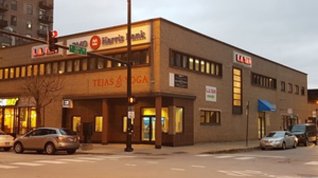 Pictures of Retail property located at 1300 S Wabash Ave, Chicago, IL 60605 for sales - image #1