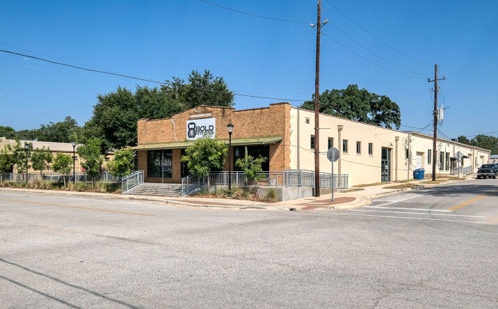 Pictures of Retail property located at 2302 Main St, Waller, TX 77484 for sales - image #1