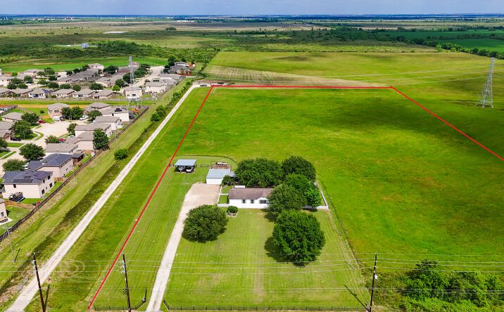 Pictures of Land property located at 16070 Warren Ranch Rd, Hockley, TX 77447 for sales - image #1