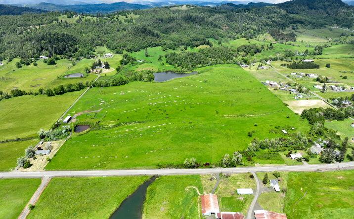 Pictures of Land property located at 5961 Lookingglass Rd, Roseburg, OR 97471 for sales - image #1
