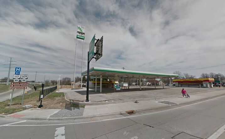 Pictures of Retail property located at 1703 Harding Hwy, Lima, OH 45804 for sales - image #1